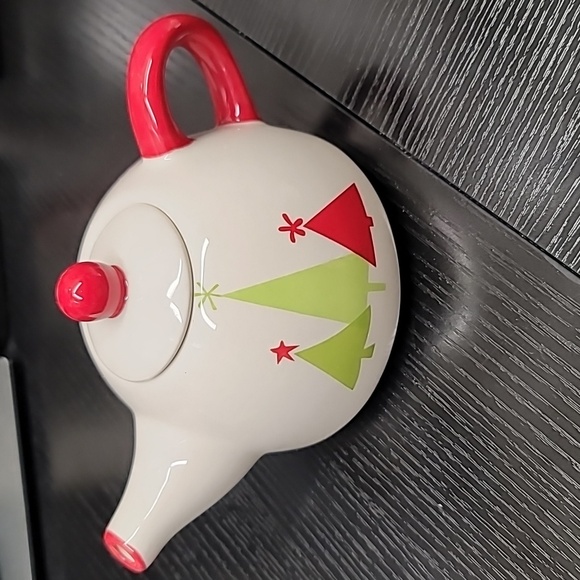 Pier 1 ironware Christmas tree pot - Picture 1 of 8